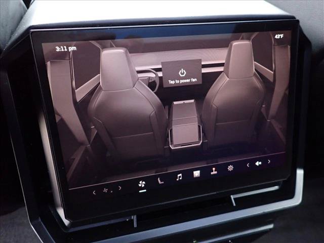Used 2024 Tesla Cybertruck AWD Crew Cab image 9