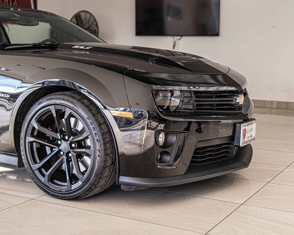 Used 2013 Chevrolet Camaro ZL1 image 3