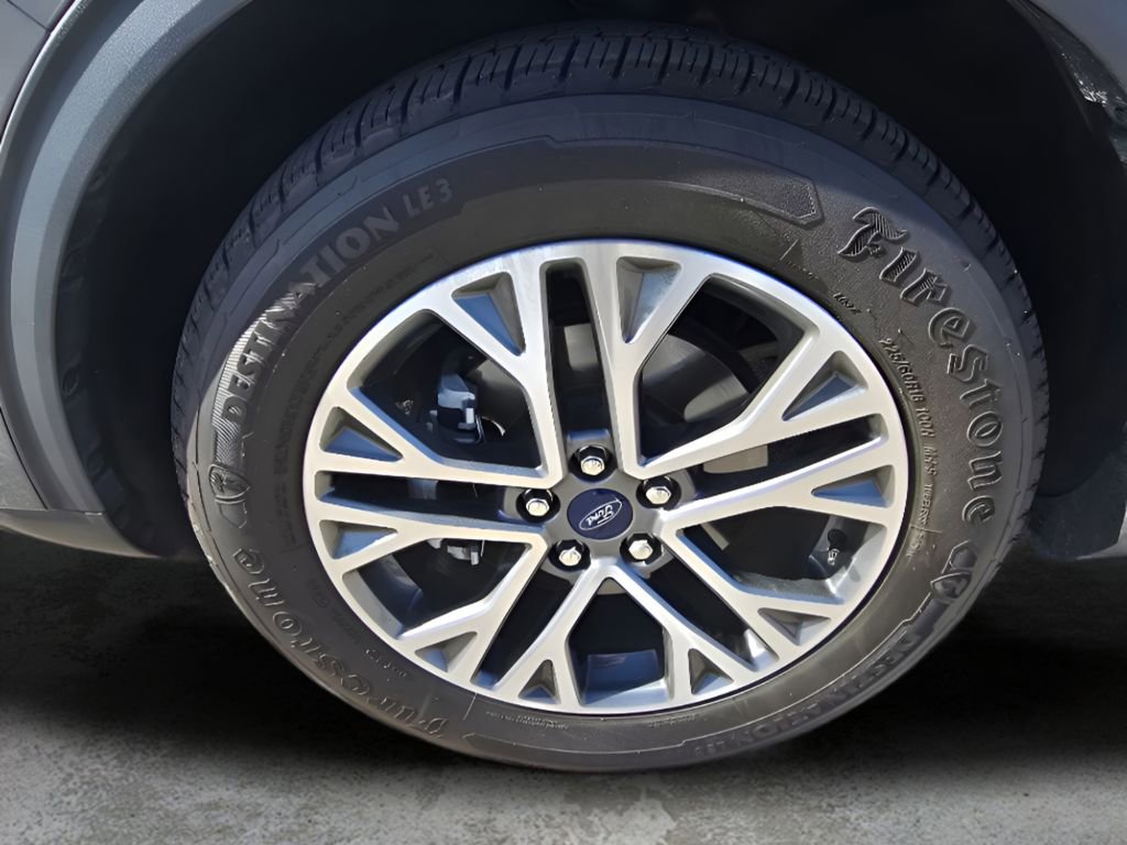 Used 2022 Ford Escape SEL image 9