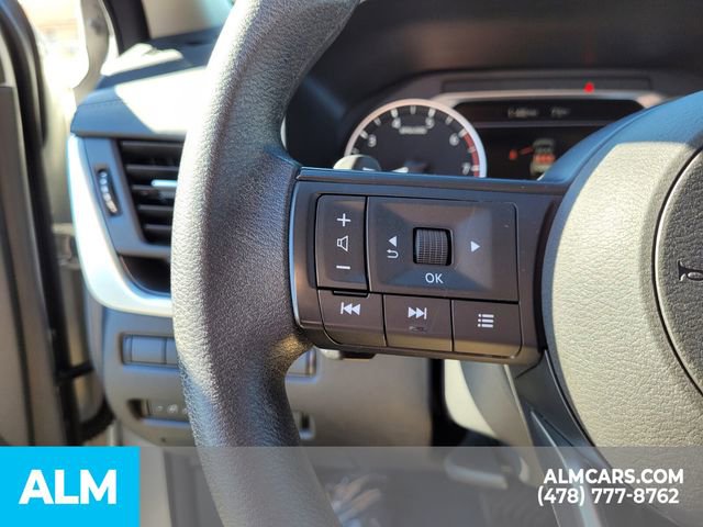Used 2024 Nissan Rogue SV image 30