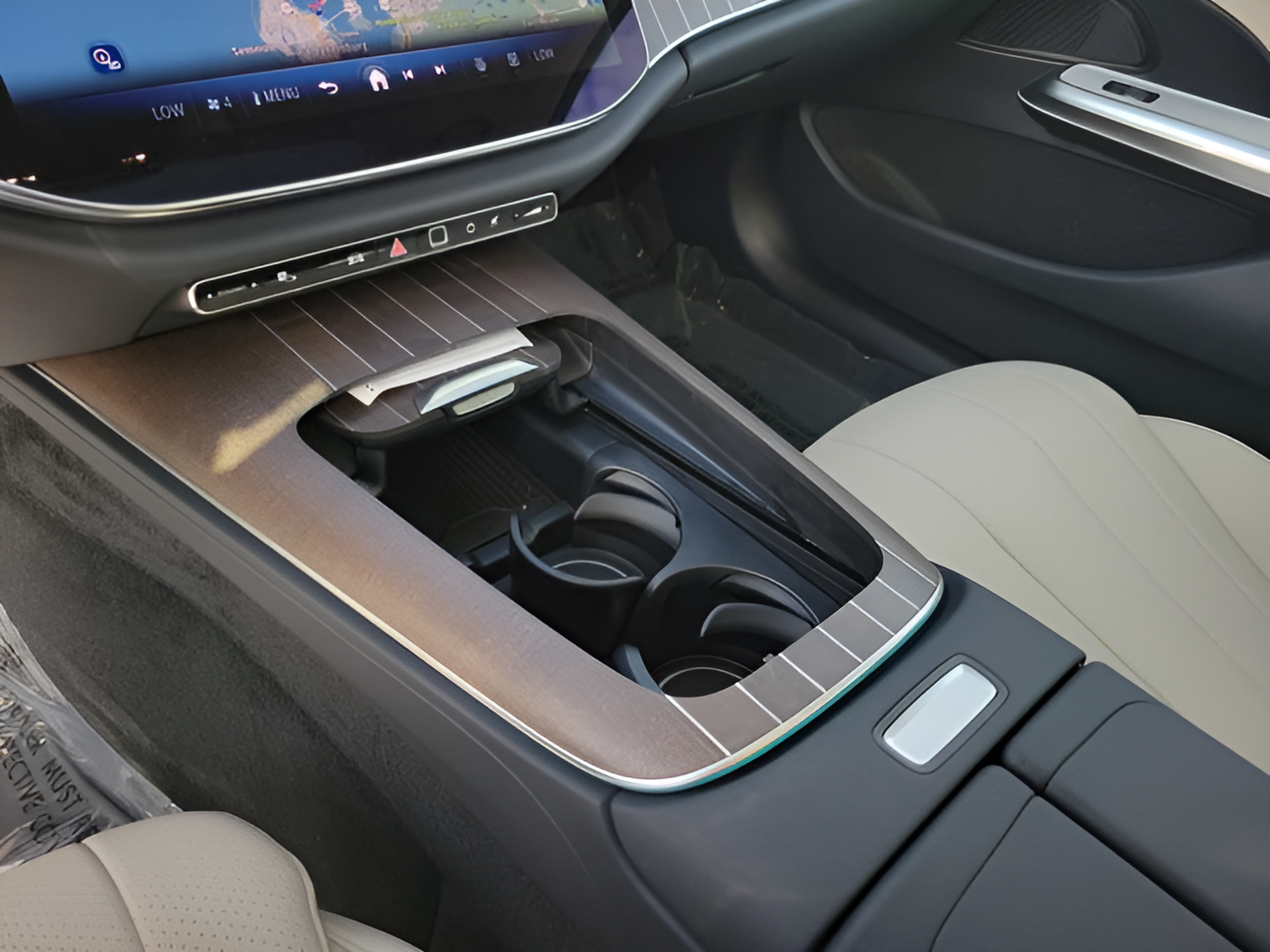 Certified 2026 Mercedes-Benz E 350 Sedan image 31