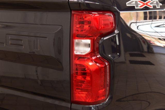 Used 2024 Chevrolet Silverado 1500 W/T w/ WT Value Package image 18