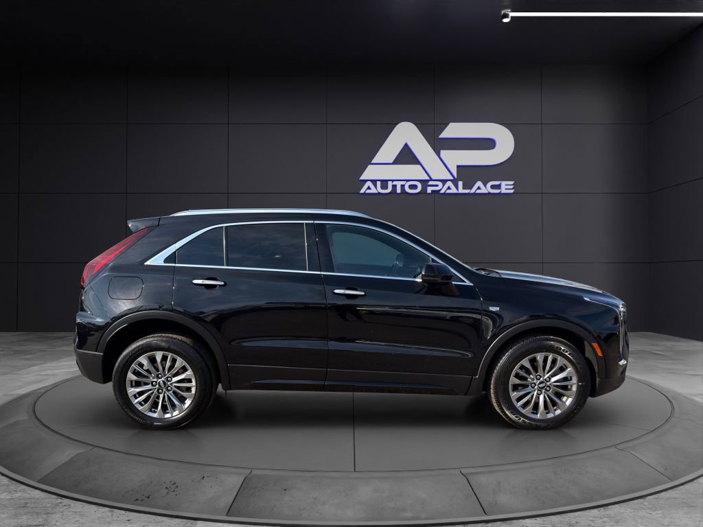 Used 2024 Cadillac XT4 Premium Luxury AWD/4WD image 8