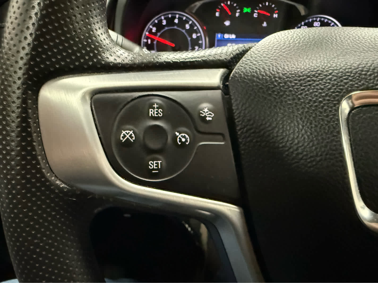 Used 2023 GMC Terrain SLE w/ Elevation Edition AWD/4WD image 27