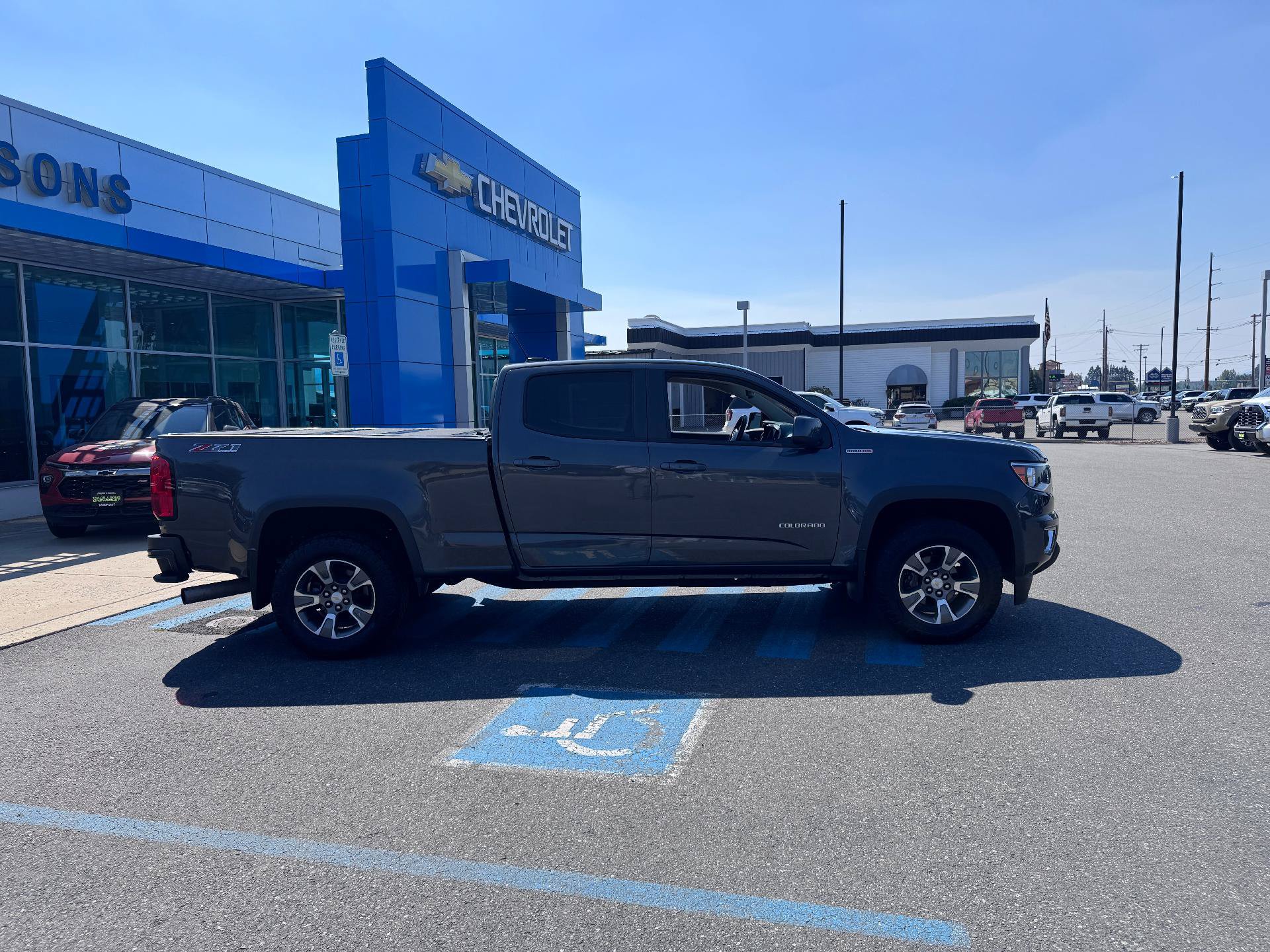 Used 2016 Chevrolet Colorado Z71 AWD/4WD image 8
