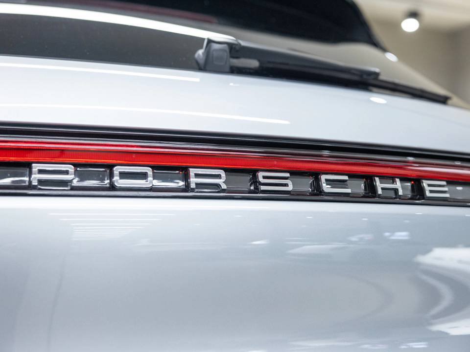 Certified 2026 Porsche Macan AWD/4WD image 20