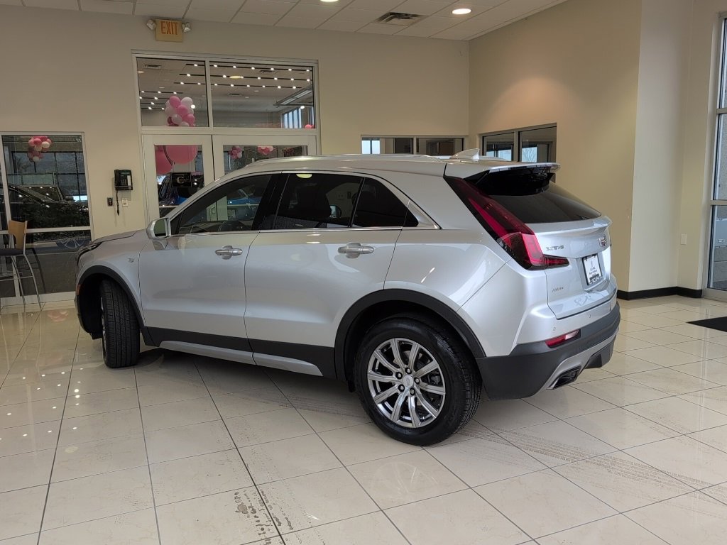 Used 2019 Cadillac XT4 Premium Luxury w/ Technology Package image 3