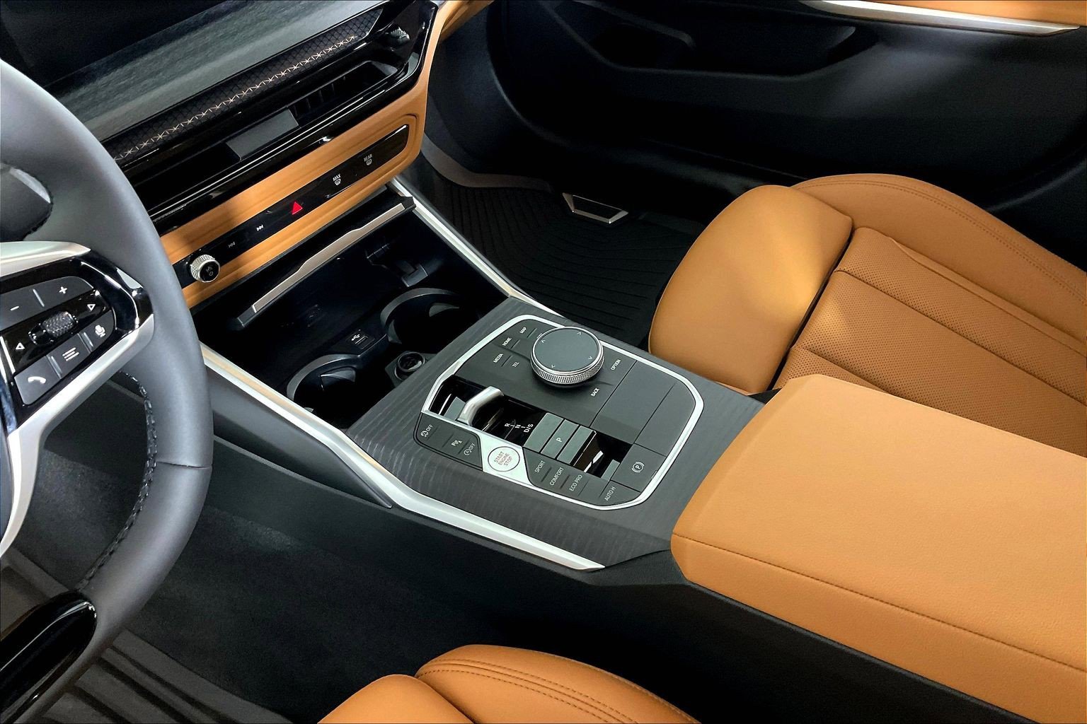 Certified 2025 BMW 330i xDrive Sedan w/ Convenience Package image 15