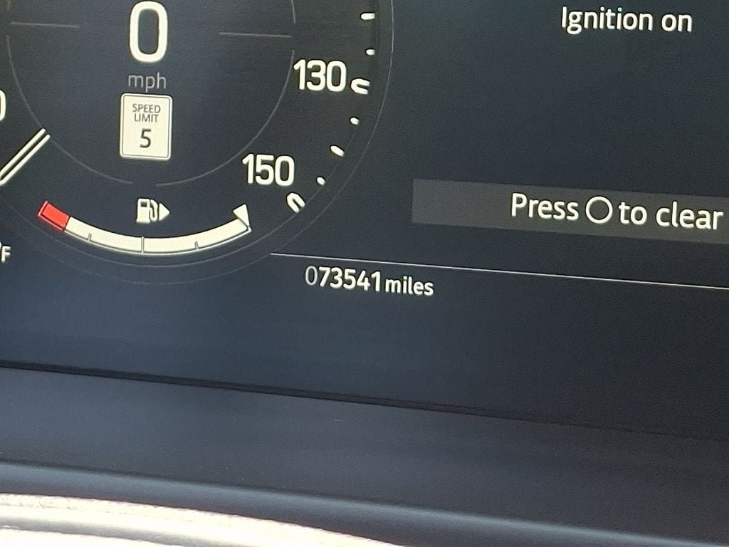 Used 2023 Land Rover Defender 130 X-Dynamic SE AWD/4WD image 23