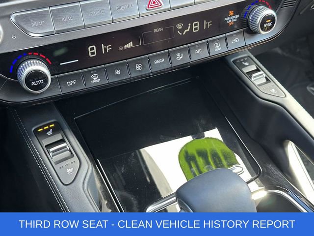 Used 2024 Kia Telluride EX w/ EX Captain's Chair Package image 8