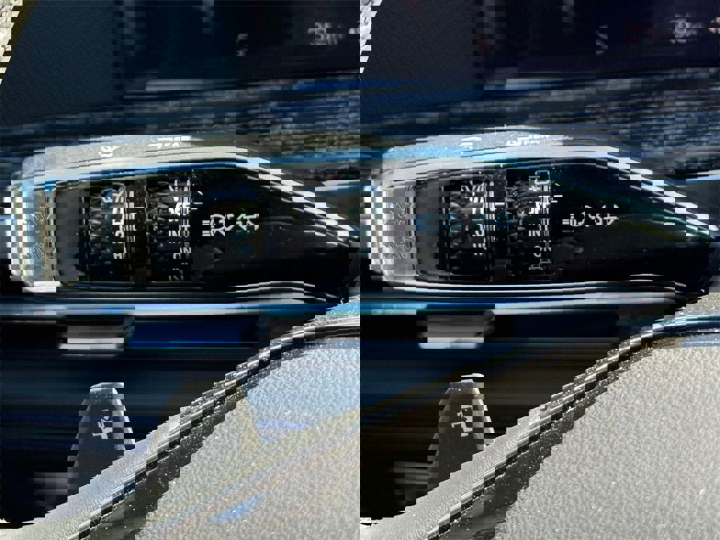 New 2025 Cadillac Escalade IQ Luxury 1 image 19