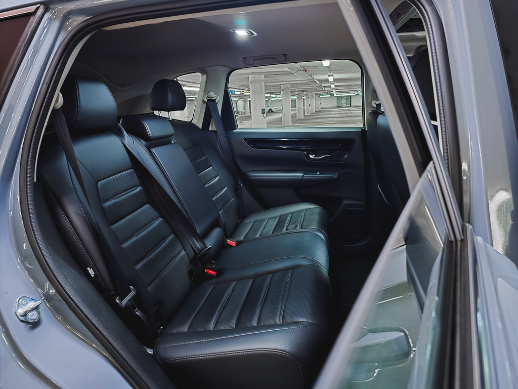 Used 2025 Honda CR-V EX-L image 29