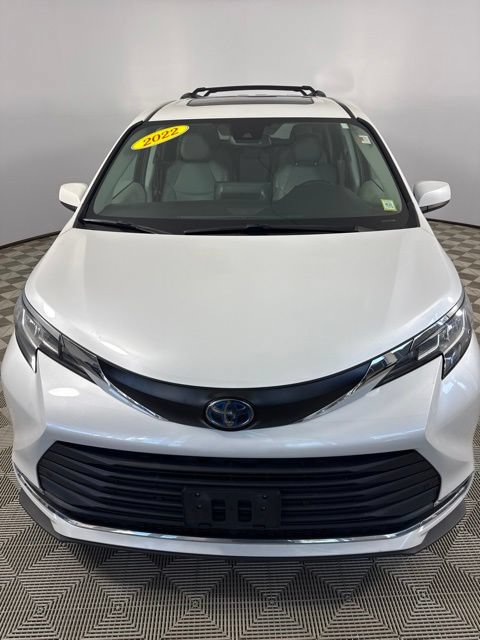Used 2022 Toyota Sienna XLE FWD image 8