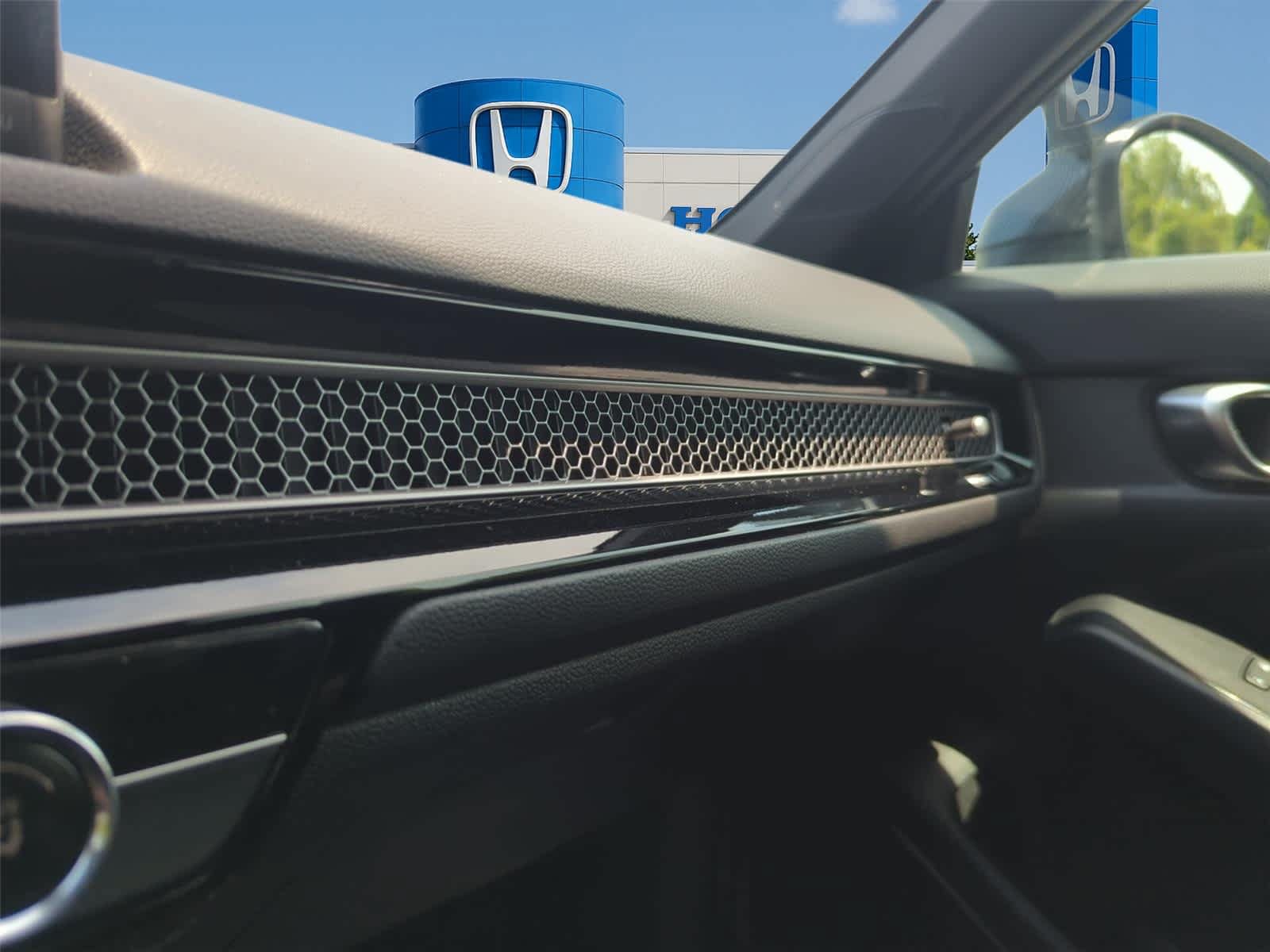Used 2022 Honda Civic Sport image 27