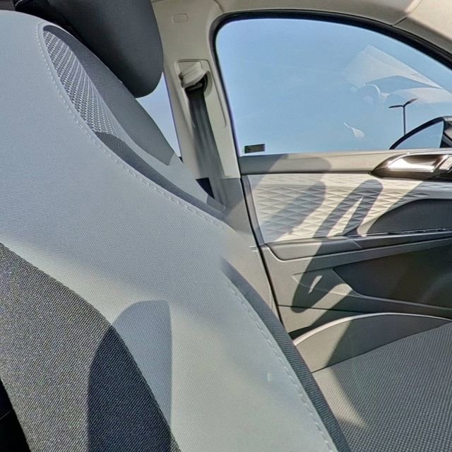 Used 2022 Volkswagen Taos S image 26