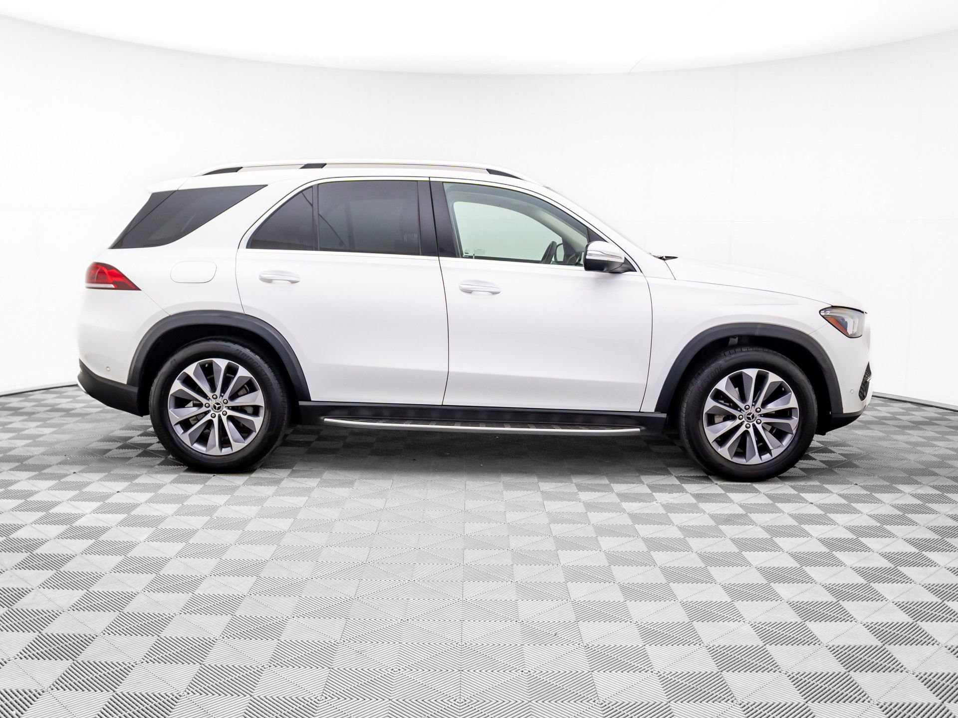 Used 2023 Mercedes-Benz GLE 350 4MATIC image 7