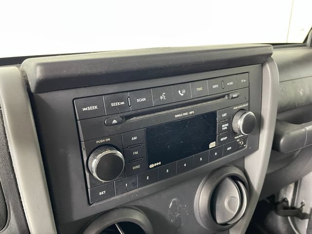 Used 2008 Jeep Wrangler X AWD/4WD image 7