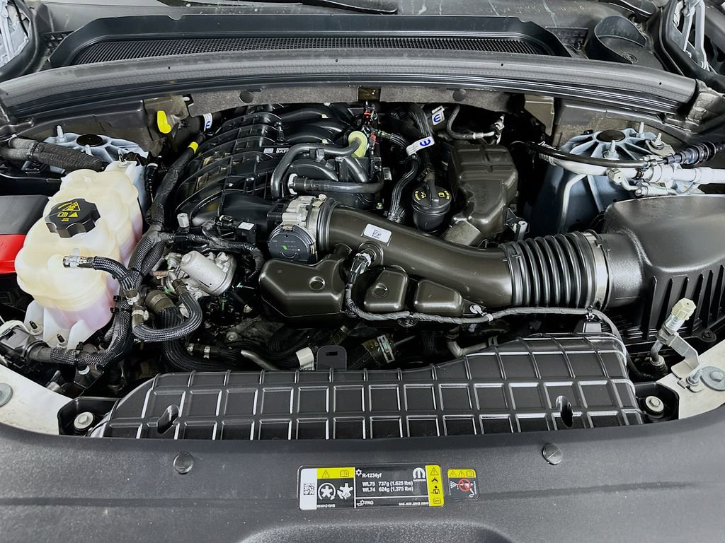 Certified 2025 Jeep Grand Cherokee Limited w/ Black Appearance Package image 40