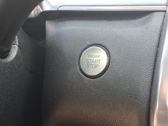 Used 2023 Kia Sorento EX w/ Panoramic Sunroof Package FWD image 11