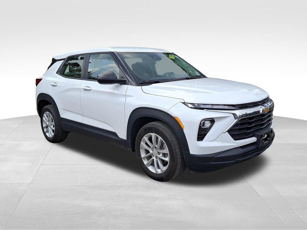 Certified 2024 Chevrolet TrailBlazer LS FWD image 1
