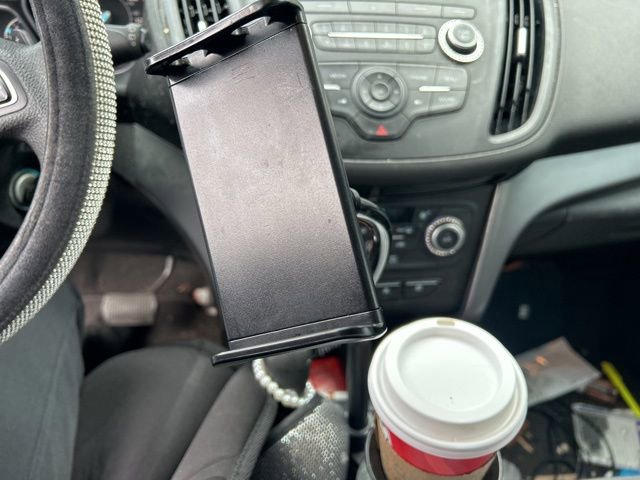 Used 2017 Ford Escape SE image 33