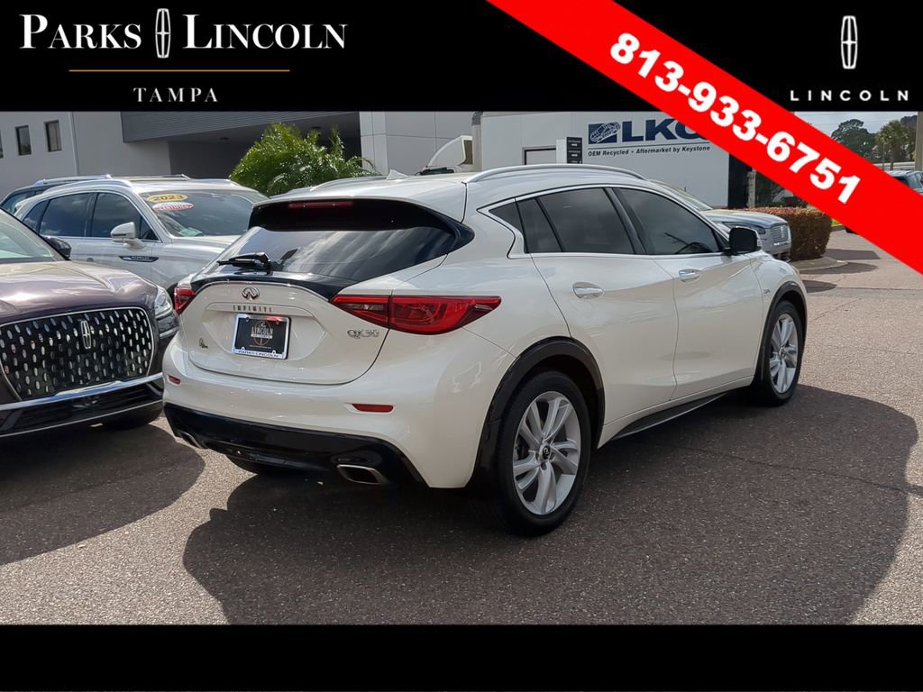 Used 2018 INFINITI QX30 image 4