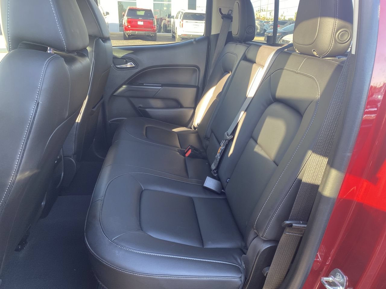 Used 2022 Chevrolet Colorado LT w/ Luxury Package RWD image 23