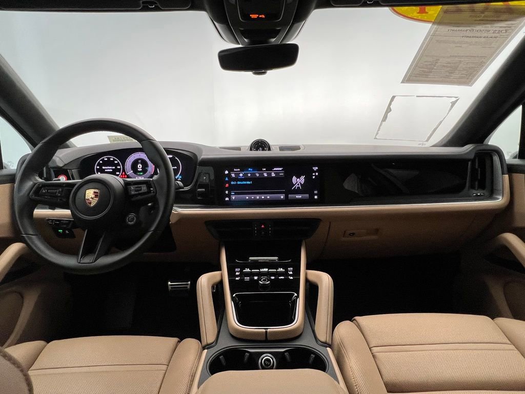 Certified 2024 Porsche Cayenne Turbo image 6