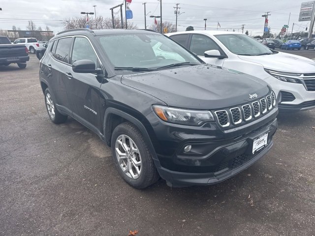 Used 2024 Jeep Compass Latitude