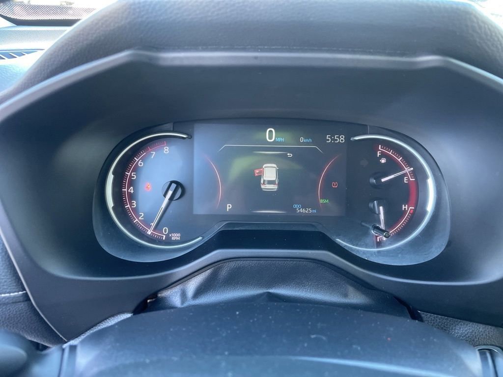 Used 2023 Toyota RAV4 XLE image 23