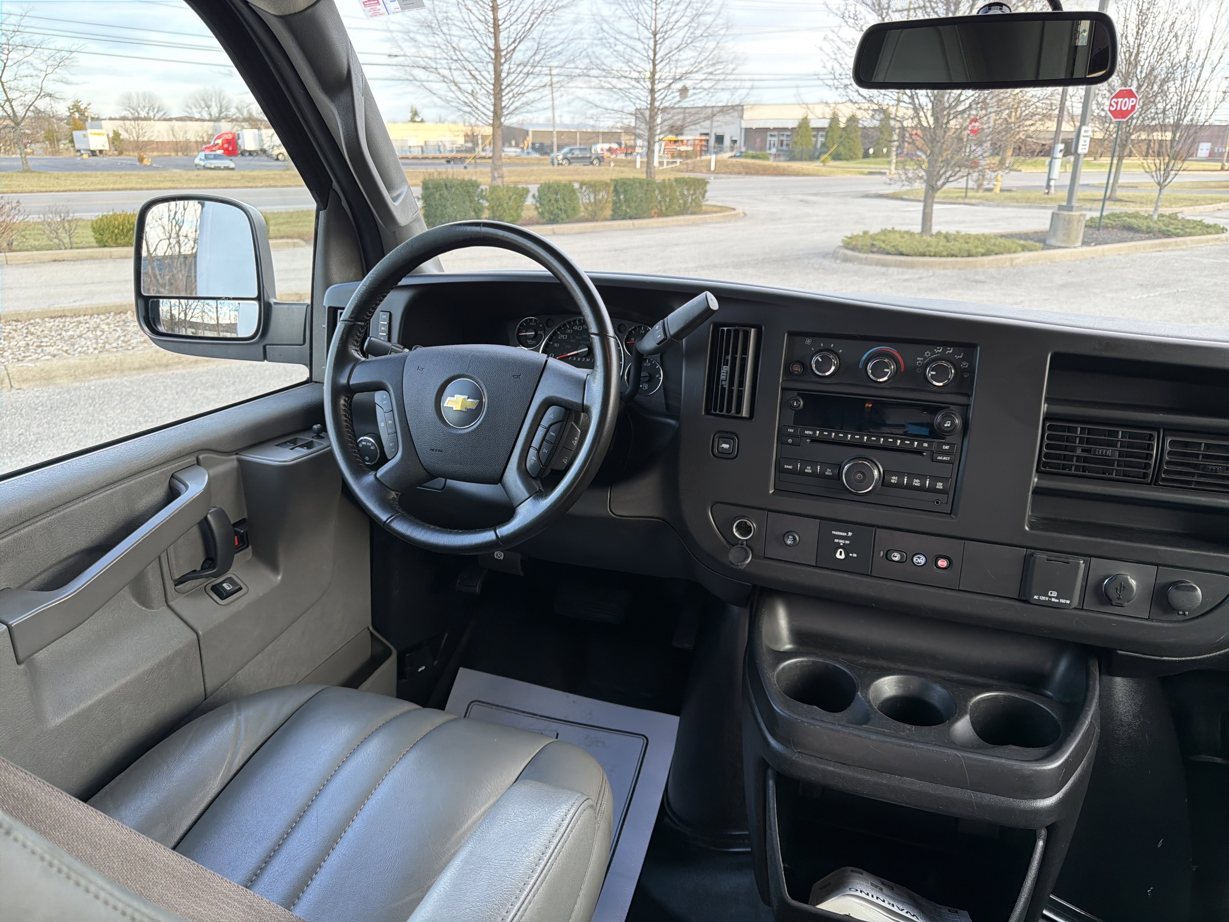 Used 2021 Chevrolet Express 2500 w/ Driver Convenience Package image 30