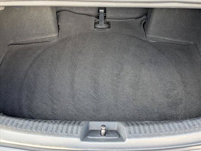 Used 2018 Volkswagen Beetle 2.0T S FWD image 6