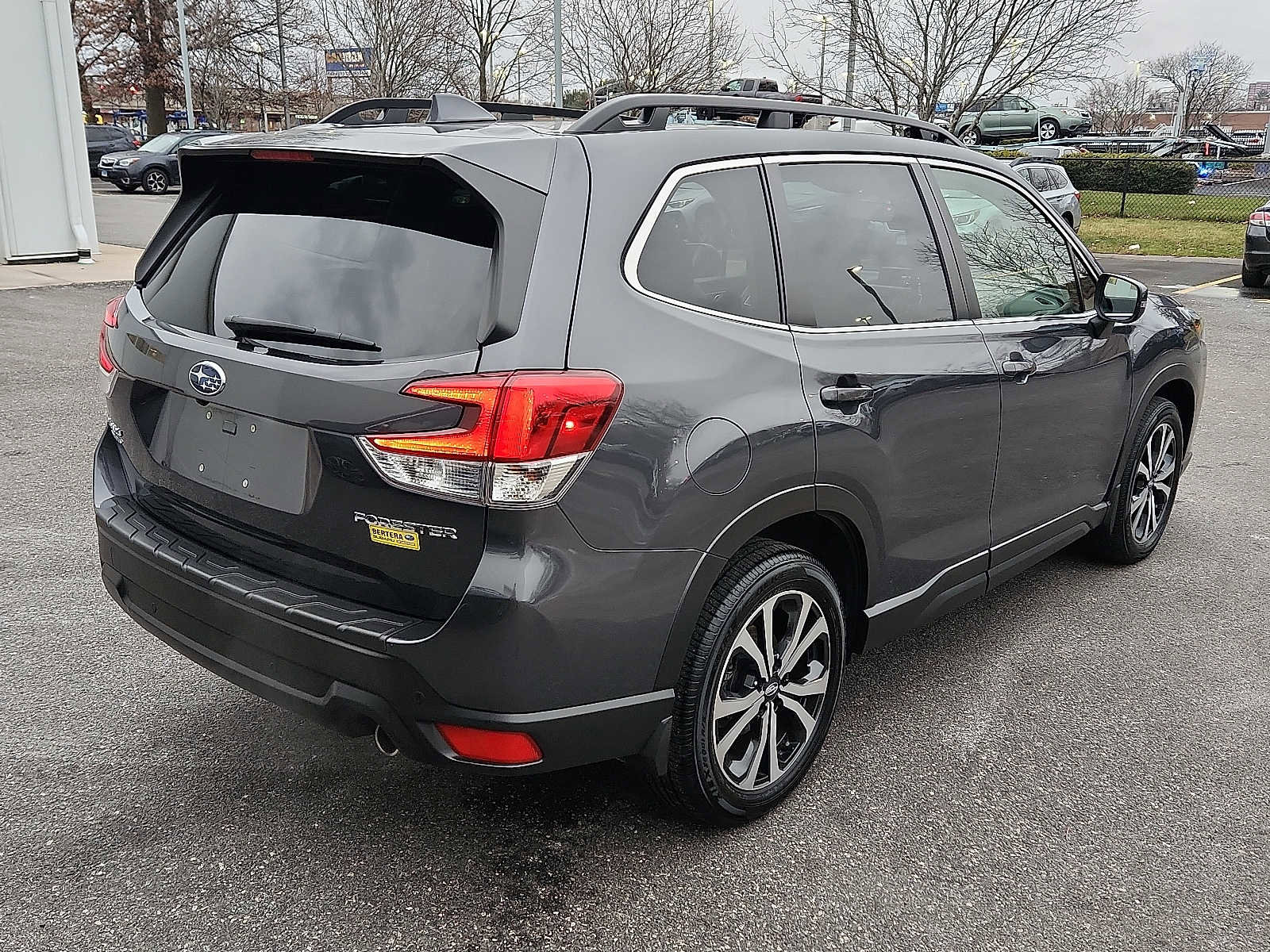 Used 2022 Subaru Forester Limited image 6