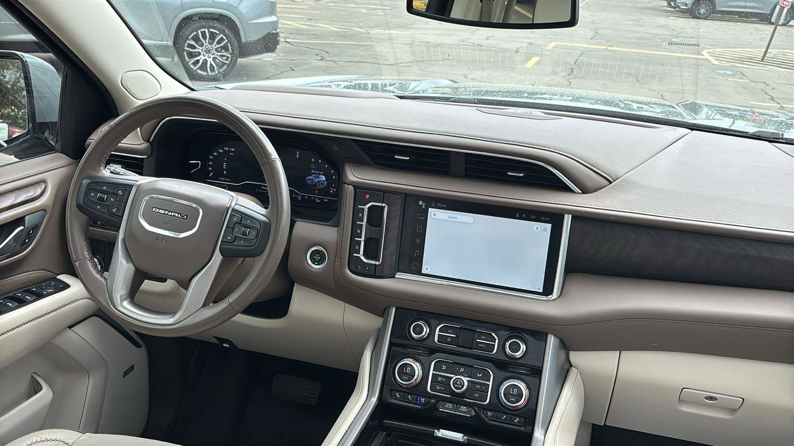 Used 2024 GMC Yukon XL Denali w/ Max Trailering Package image 28