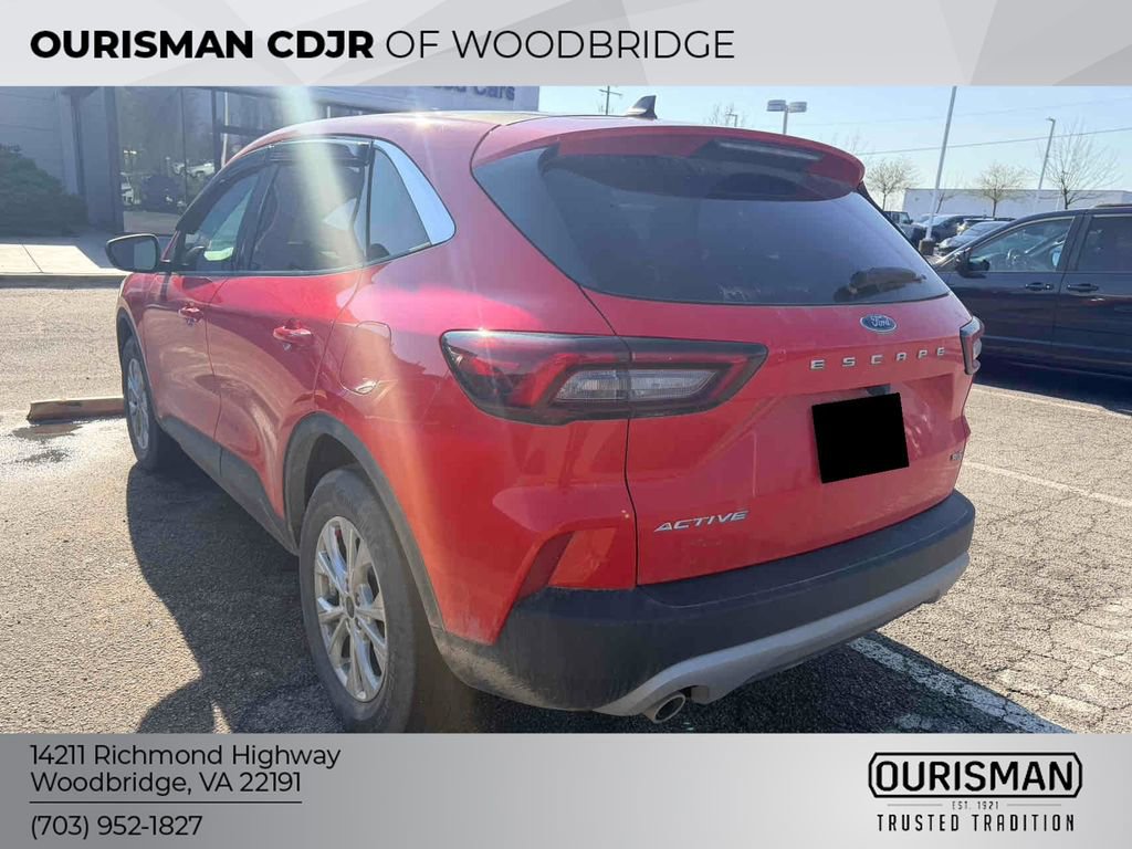 Used 2024 Ford Escape Active image 5