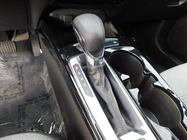 Used 2025 Chevrolet Trax LT FWD image 11