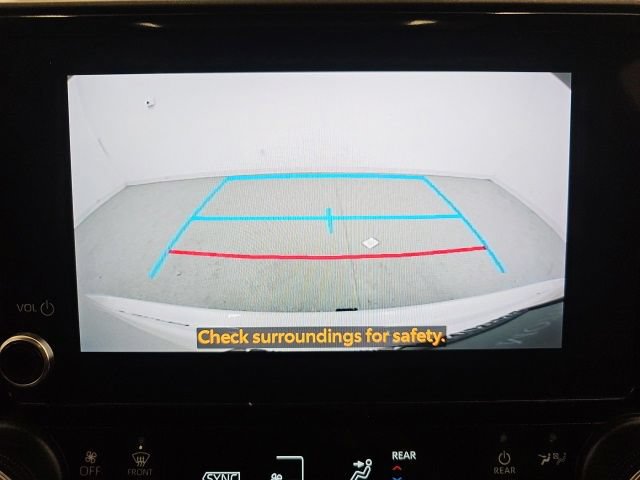 Used 2023 Toyota Highlander XLE AWD/4WD image 25