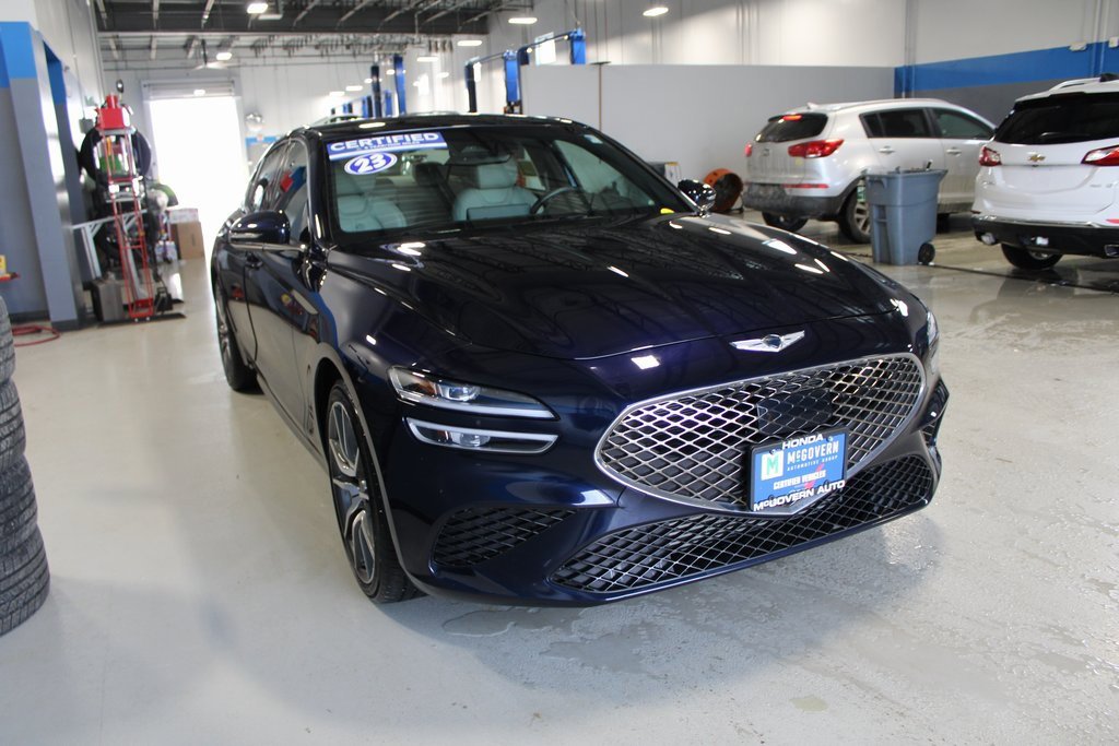 Used 2023 Genesis G70 2.0T image 4