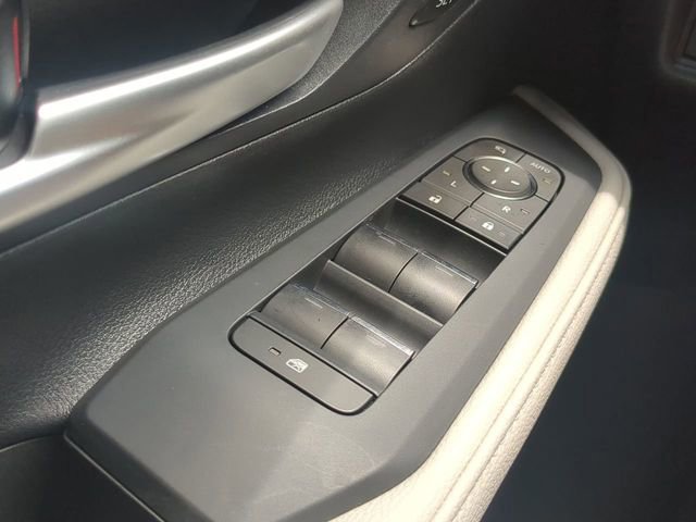 Used 2025 Toyota Grand Highlander FWD image 22