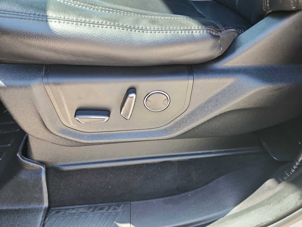 Used 2019 Ford Expedition XLT w/ Equipment Group 202A image 17