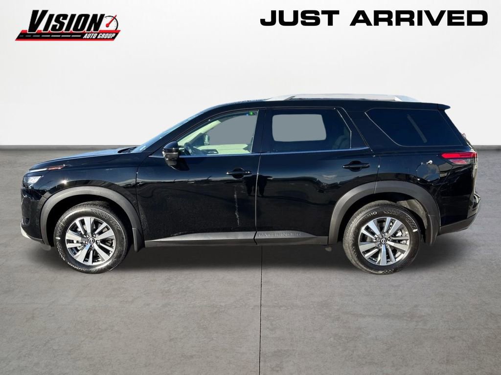 New 2025 Nissan Pathfinder SL image 8