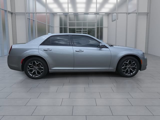 Used 2017 Chrysler 300 S AWD/4WD image 9
