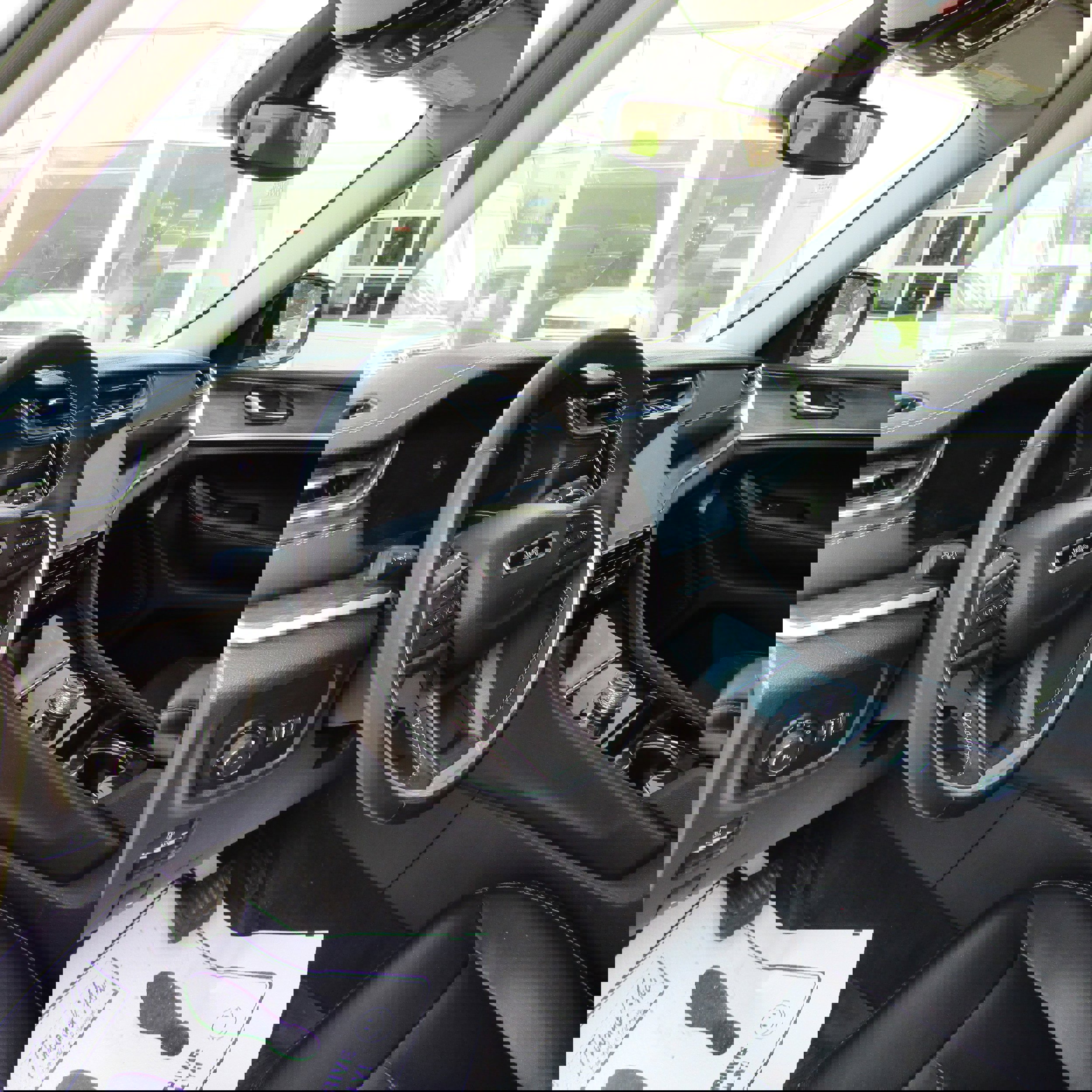 Used 2023 Jeep Grand Cherokee Limited image 13