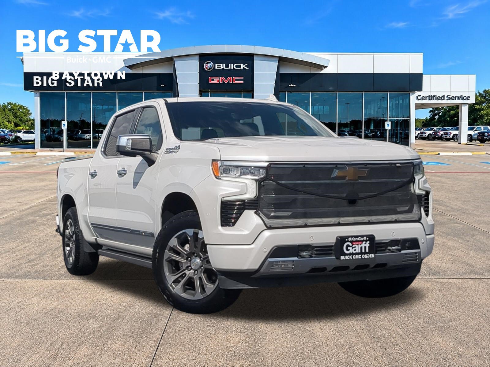 Used 2023 Chevrolet Silverado 1500 High Country w/ Technology Package AWD/4WD image 1