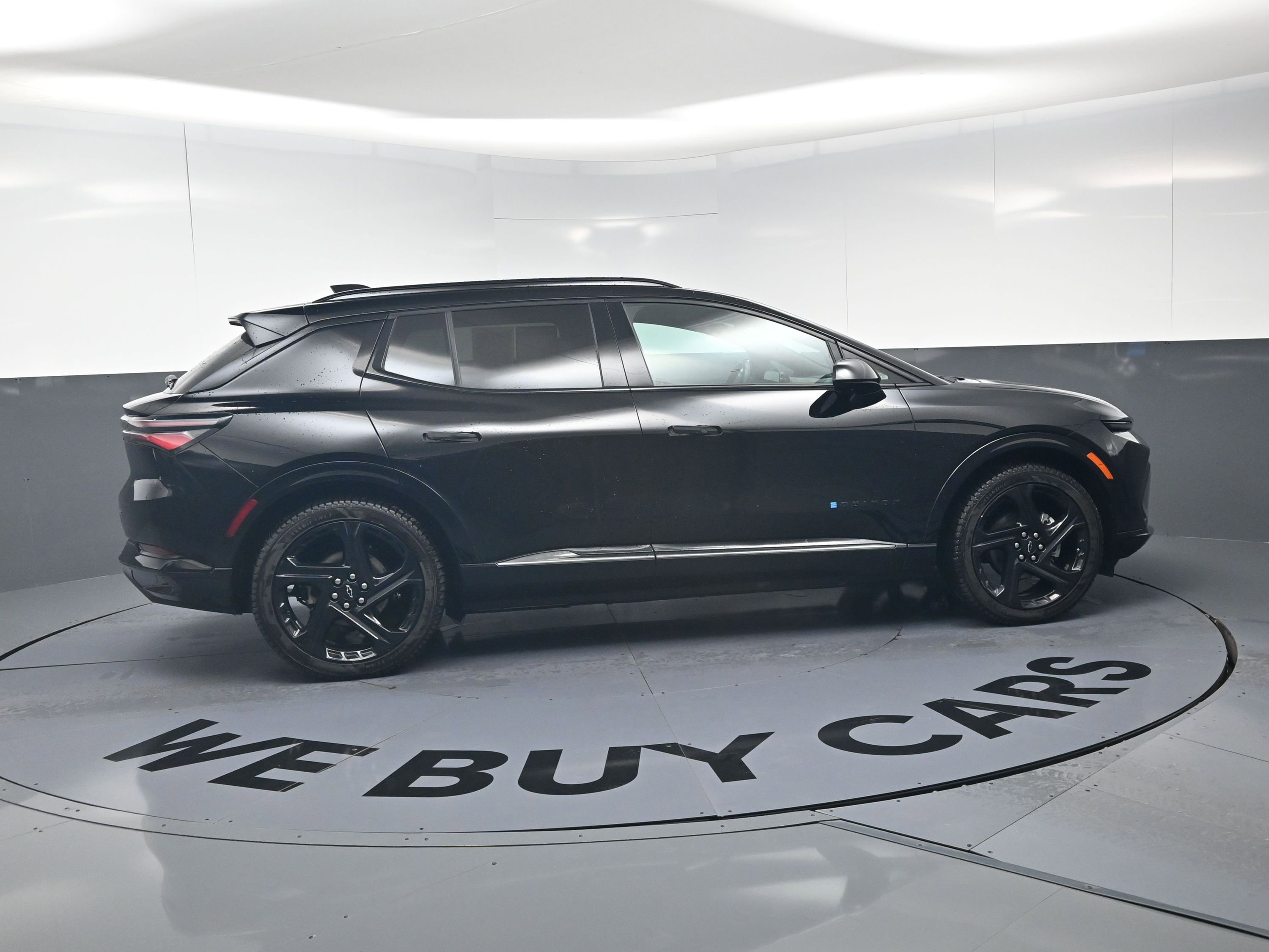 Used 2024 Chevrolet Equinox EV RS FWD image 10