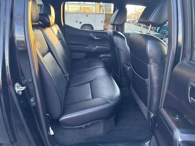 Used 2020 Toyota Tacoma TRD Off-Road image 30
