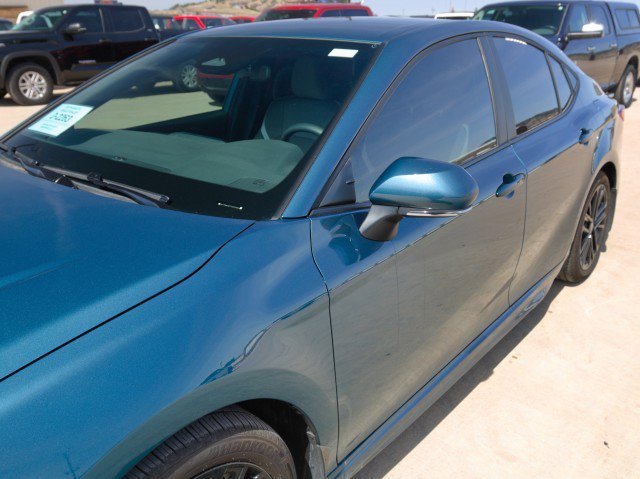 Used 2026 Toyota Camry SE FWD image 7