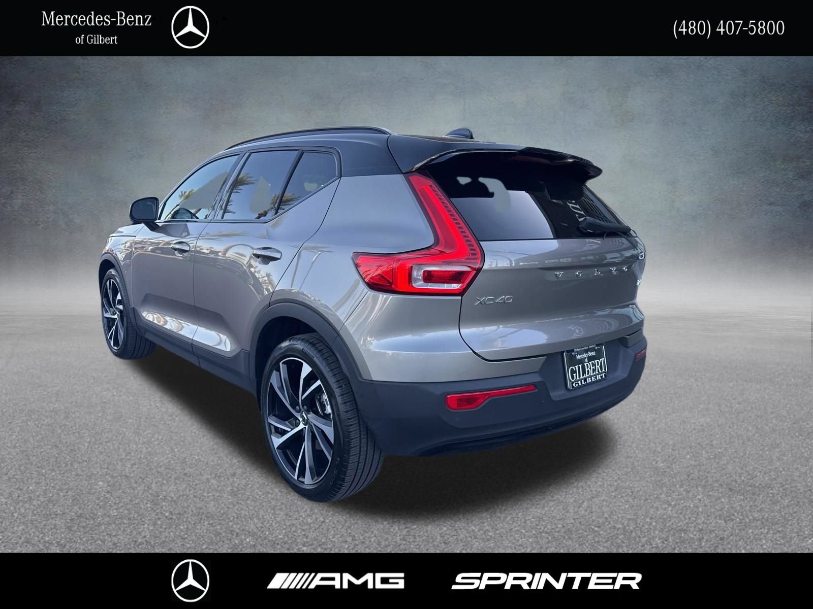 Used 2022 Volvo XC40 T5 R-Design w/ Climate Package AWD/4WD image 3