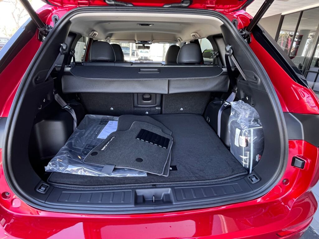 New 2025 Mitsubishi Outlander SE image 25