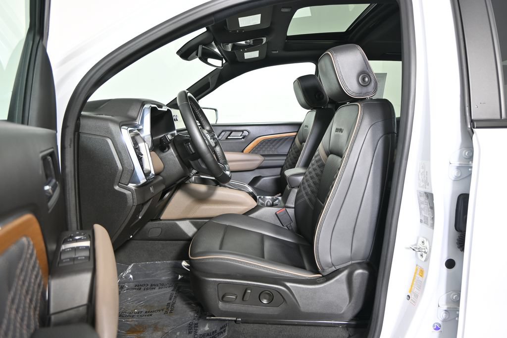 Used 2024 GMC Canyon Denali AWD/4WD image 21